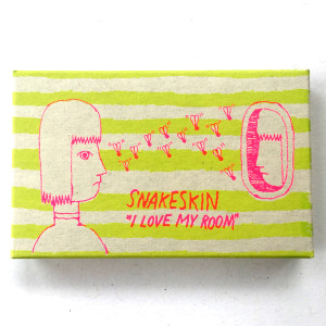 Dengarkan lagu Hard Femme nyanyian Snakeskin dengan lirik