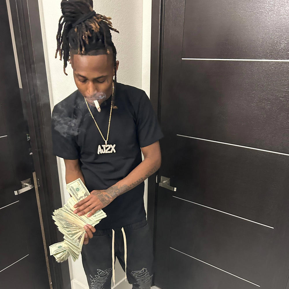 Leakin (feat. GG. Bam) (Explicit)