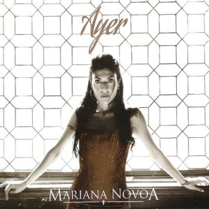收聽Mariana Novoa的Yuyo Verde歌詞歌曲