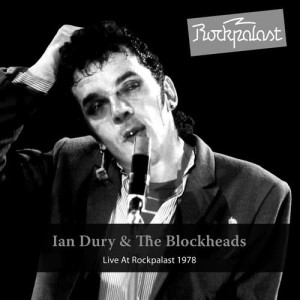 收聽Ian Dury的Billericay Dickie (Live)歌詞歌曲