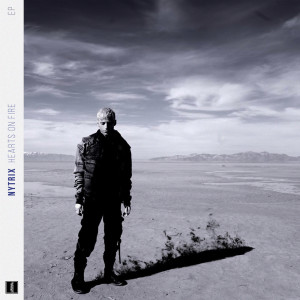 ดาวน์โหลดและฟังเพลง Speed Of Light พร้อมเนื้อเพลงจาก Nytrix