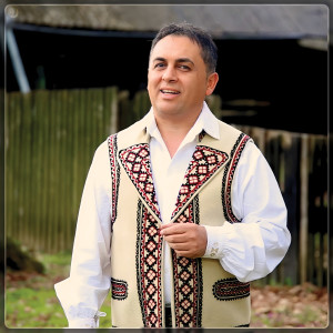 Listen to Azi Mă-Nsor Și Fac Uspăț song with lyrics from Lucian Dragan