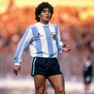 ดาวน์โหลดและฟังเพลง D10S (feat. Nico Miseria) (Explicit) พร้อมเนื้อเพลงจาก Ezdo Marchito