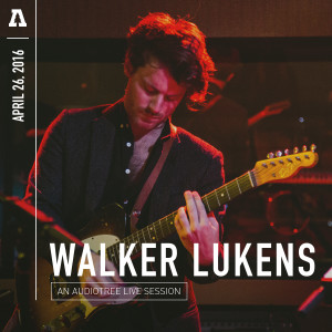 ดาวน์โหลดและฟังเพลง Simple Man (Audiotree Live Version) พร้อมเนื้อเพลงจาก Walker Lukens
