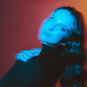 Julia Gartha的專輯Demos, Vol. 3