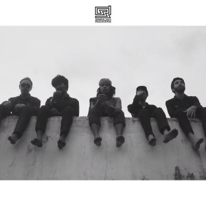 Dengarkan Destroy Babylon lagu dari ศรีราชา ร็อคเกอร์ dengan lirik