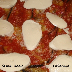 ดาวน์โหลดและฟังเพลง Lasagna พร้อมเนื้อเพลงจาก Slak Mac