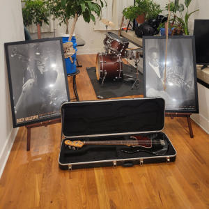 ดาวน์โหลดและฟังเพลง Meet the Monsons (feat. Brian Jones, Kris Monson & Daniel Clarke) พร้อมเนื้อเพลงจาก Tim Turner