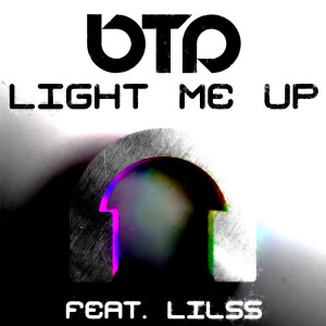 ดาวน์โหลดและฟังเพลง Light Me Up พร้อมเนื้อเพลงจาก Btp