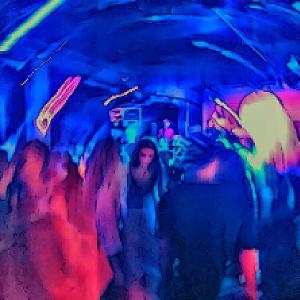 收聽luv ryan的hide (Explicit)歌詞歌曲