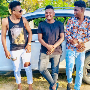 Listen to Menaka Sotro Araiky song with lyrics from Amc Junior