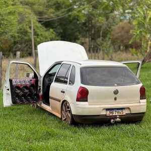 Dj Rocha7的專輯vem cavalgando (Explicit)