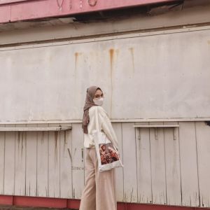 Dengarkan lagu Bila nyanyian Widyalifiah dengan lirik