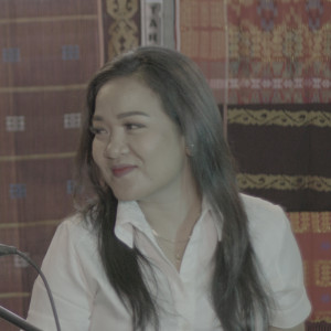 收听Averiana Barus的Gula Tualah歌词歌曲