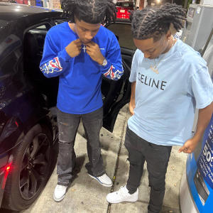 收聽1uplilZ的Purchasing (Explicit)歌詞歌曲