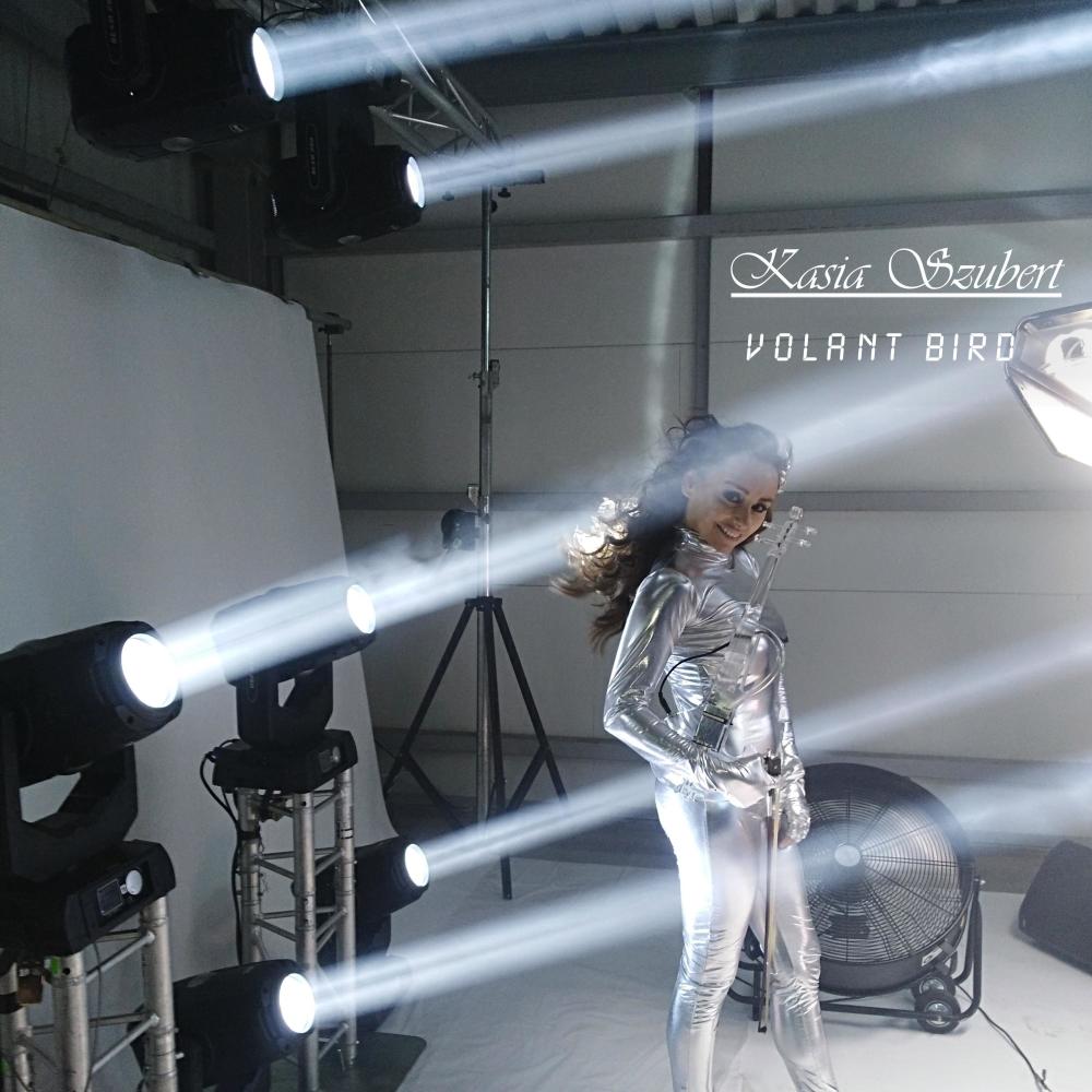 Merry Dance (feat. Paula Antkowiak)