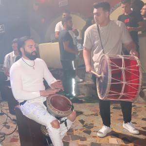 default playlist img