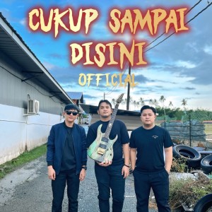 Listen to Cukup sampai disini official song with lyrics from Calvin runing