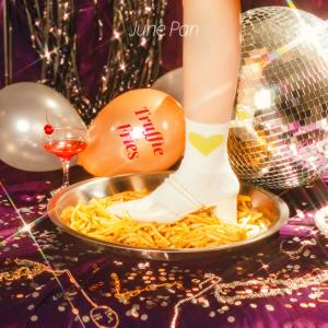 June Pan的專輯Truffle Fries