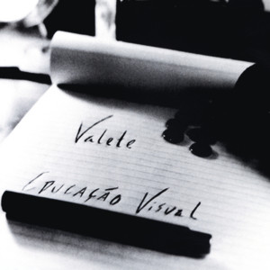 ดาวน์โหลดและฟังเพลง Serial Killer พร้อมเนื้อเพลงจาก Valete
