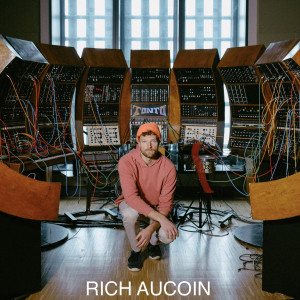 Rich Aucoin的专辑Tonto