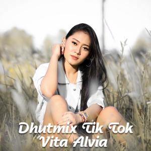 收听Vita Alvia的Goyang Bukan Kaleng Kaleng歌词歌曲