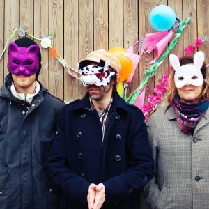 ดาวน์โหลดและฟังเพลง New Light (Live) พร้อมเนื้อเพลงจาก Dog, Paper, Submarine