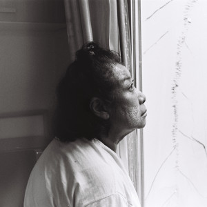 Dengarkan lagu กานดา nyanyian Ham Tanid dengan lirik