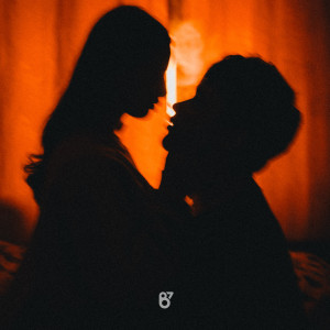 Listen to Губы song with lyrics from Ovvner