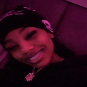 Dengarkan lagu 60 bar freestyle (Explicit) nyanyian ilykevn dengan lirik