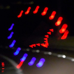 收聽Glows的EASY歌詞歌曲
