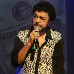 Luiz Ayrao的專輯Como É Que Vai Ficar (ao Vivo)