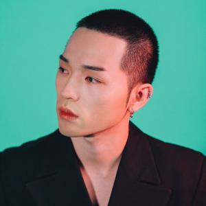 收聽Sanchez (Phantom)的많이 많이 더歌詞歌曲