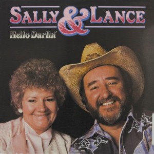 ดาวน์โหลดและฟังเพลง Hello Darlin' พร้อมเนื้อเพลงจาก Sally & Lance