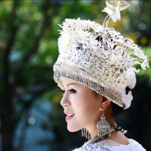 ดาวน์โหลดและฟังเพลง 播种幸福 (完整版) พร้อมเนื้อเพลงจาก 朵久央