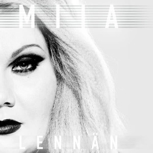 ดาวน์โหลดและฟังเพลง Lennän พร้อมเนื้อเพลงจาก Miia