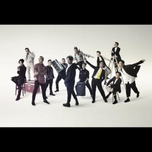 ดาวน์โหลดและฟังเพลง 摇滚抗体 พร้อมเนื้อเพลงจาก 野仔