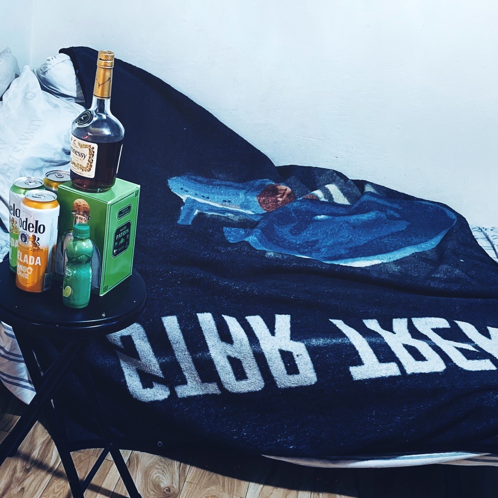 It's 5 O'clock Somewhere (Explicit)