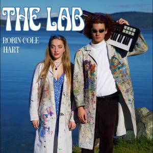 ดาวน์โหลดและฟังเพลง Not A Tear พร้อมเนื้อเพลงจาก HART&MALAV