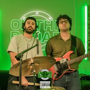 On the Radar的專輯azar & SEDVTED "On The Radar" LIVE Performance (Explicit)