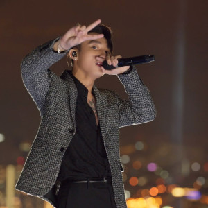 ดาวน์โหลดและฟังเพลง Remember Me (Onionn Remix Countdown 2021) พร้อมเนื้อเพลงจาก Son Tung M-TP