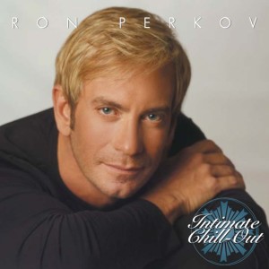 ดาวน์โหลดและฟังเพลง Can't Take My Eyes Off Of You พร้อมเนื้อเพลงจาก Ron Perkov