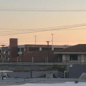 收聽West End.的Struggled (Explicit)歌詞歌曲