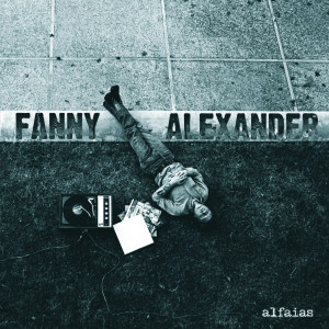 ดาวน์โหลดและฟังเพลง Vigo ou Berun พร้อมเนื้อเพลงจาก Fanny e Alexander