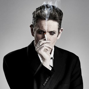 Dengarkan Bloodhounds lagu dari Chris Connelly dengan lirik