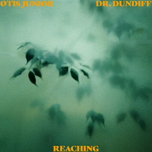 ดาวน์โหลดและฟังเพลง Reaching (Single Version) พร้อมเนื้อเพลงจาก Dr. Dundiff