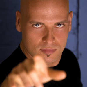 Dengarkan J'en Vaux Pas La Peine lagu dari Alex Lavoie dengan lirik