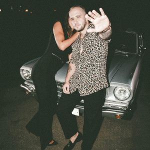 ดาวน์โหลดและฟังเพลง Deep พร้อมเนื้อเพลงจาก Денни Руденни