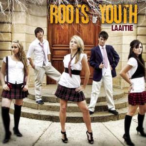 ดาวน์โหลดและฟังเพลง Laaitie พร้อมเนื้อเพลงจาก Roots Of Youth