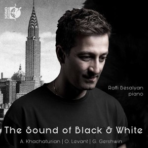 Aram Khachaturian的專輯The Sound of Black and White